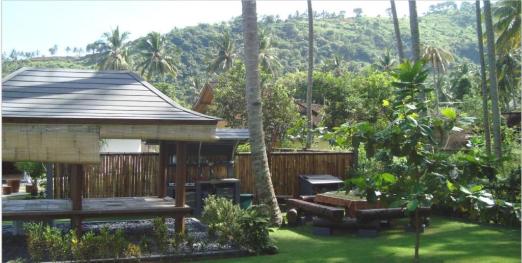 Dream Estate Resort Senggigi Ngoại thất bức ảnh