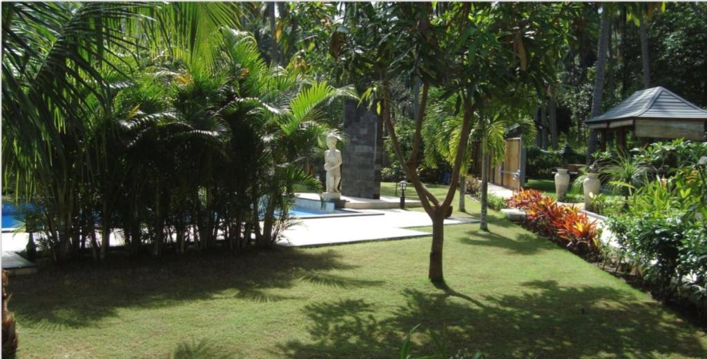 Dream Estate Resort Senggigi Ngoại thất bức ảnh