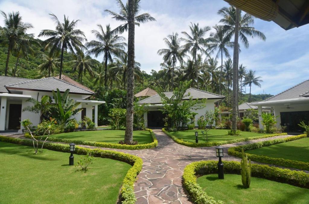 Dream Estate Resort Senggigi Ngoại thất bức ảnh